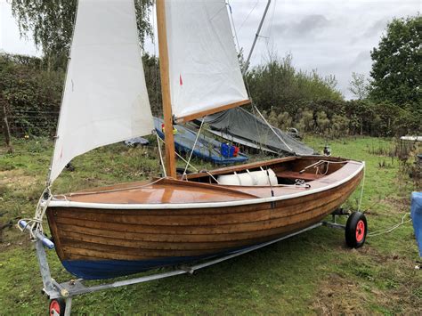 The Dyer Midget 7' 11", Dhow 9', and Dink 10' are the defining American designed and built dinghies since 1949. . Dinghy for sale near me